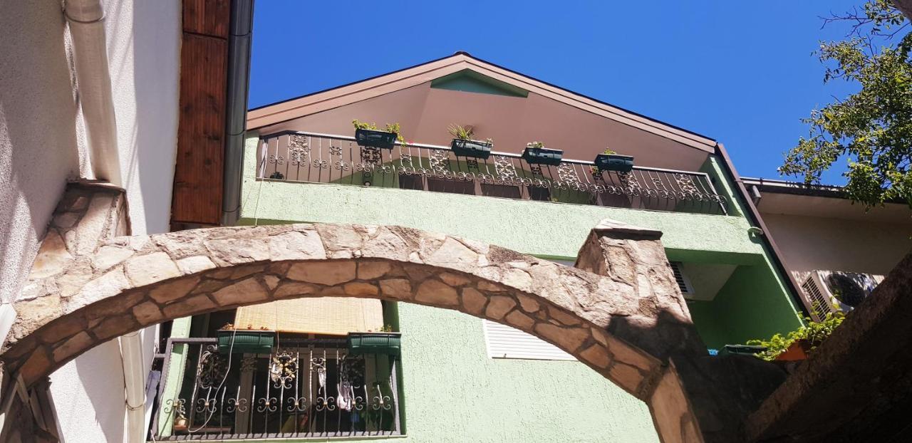 Sun'S Ray Apartment Mostar Luaran gambar